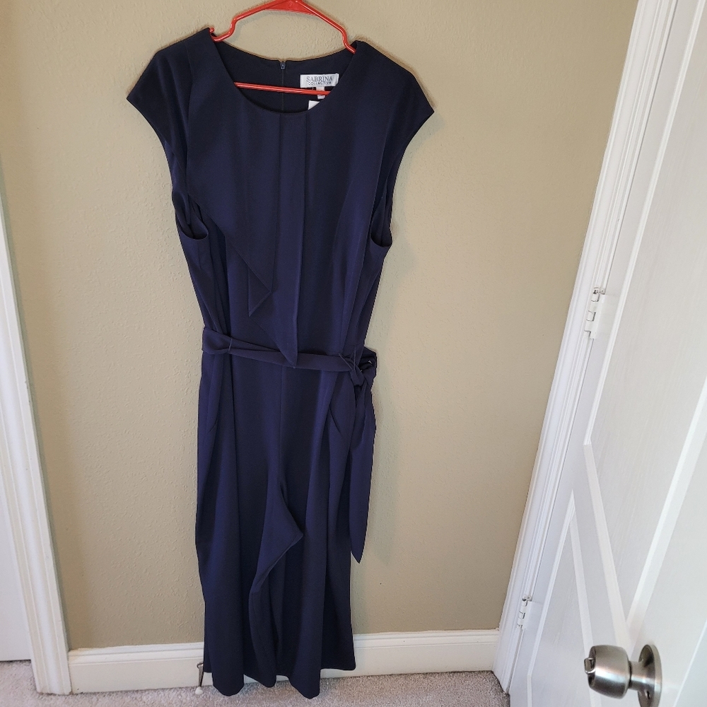 Sabrina Collective blue jumpsuit. Short sleeve. Hidden zipper in the ba… - Picture 4 of 8